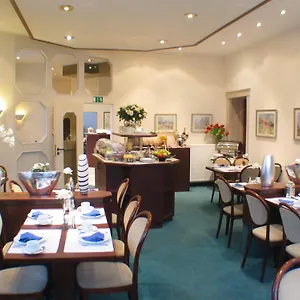 3* Hotel Astoria